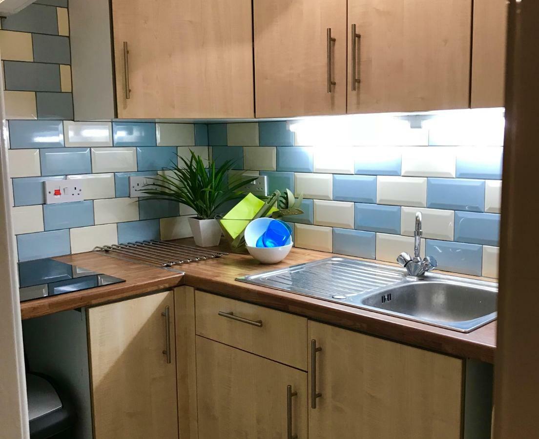 Modern Boutique Studio Apartment Bornemouth Extérieur photo