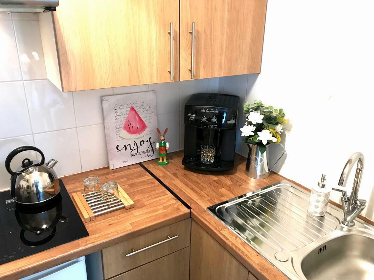 Modern Boutique Studio Apartment Bornemouth Extérieur photo